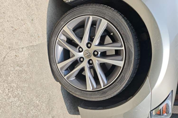 Used Lexus IS 2017 300 Leading Edition
