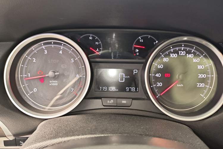 Used Peugeot 408 2014 1.8L Automatic Luxury Edition