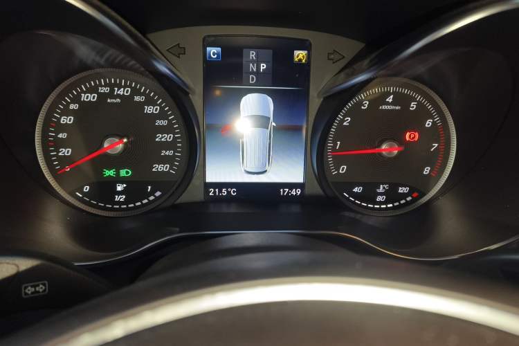 Used Mercedes-Benz GLC 2019 GLC 260 L 4MATIC Dynamic Model Instrument Cluster