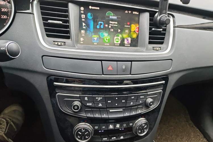 Used Peugeot 508 2015 1.8THP Automatic Prestige Edition Audio And AC Panel