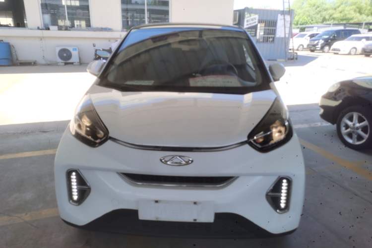 Used Chery New Energy Little Ant 2022 Revised Version Sweet Pink Edition Half-Sugar Version Lithium Iron Phosphate 30.7 kWh 30 kW 301 km