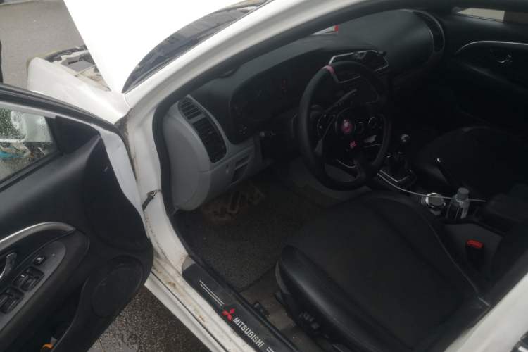 Used Soueast V3 Lingyue 2015 1.5L Manual Style Edition
