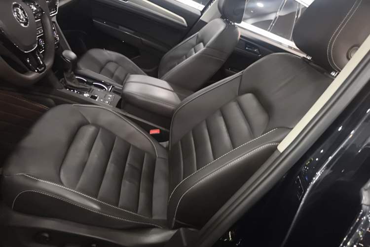 Used Volkswagen Teramont 2020 330TSI Two-Wheel-Drive Luxury Edition China VI Standard Left Front Seat