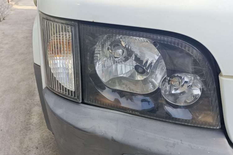 Used Ford Classic Transit 2015 2.8T Diesel Multi-Function Long-Wheelbase 6-Seater Mid-Roof JX493ZLQ4