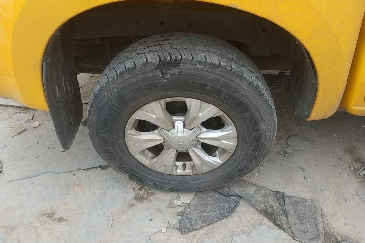 Used Isuzu JLM 2020 2.4T 4x4 Gasoline Leading-Edge GuoVI Ruimai S Standard Wheelbase 4K22D4T
