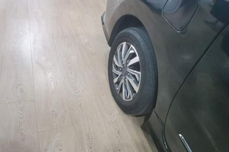 Used SAIC MAXUS G20 2021 PLUS 2.0T Gasoline Automatic Luxury Edition