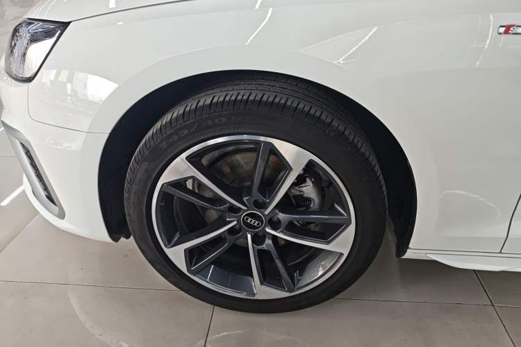 Used Audi A4L 2024 40 TFSI Fashion Dynamic Model