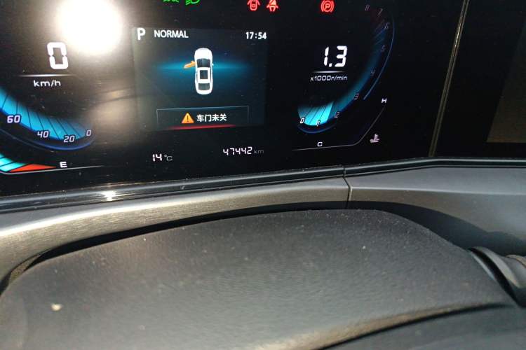 Used CHANGAN Eado 2021 PLUS Blue Whale NE 1.4T GDI DCT Prestige Model Odometer Close Up