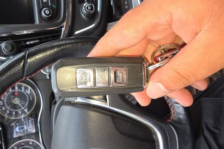 Used Baojun 560 2016 1.8L iAMT Luxury Model Vehicle Key