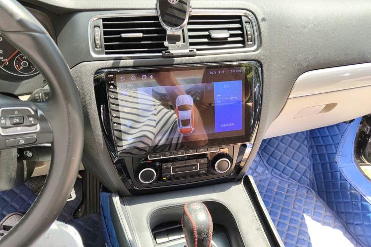 Used Volkswagen Sagitar 2012 1.4TSI Automatic Luxury Edition