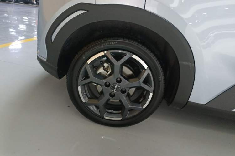 Used BYD Seagull 2023 Free Edition Right Rear Wheel Hub