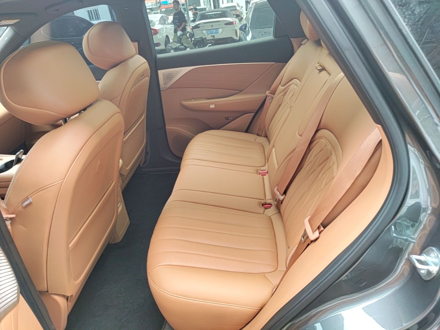 Dongfeng Aeolus L8 2025 Model 185KM Dream Edition — снимка 20