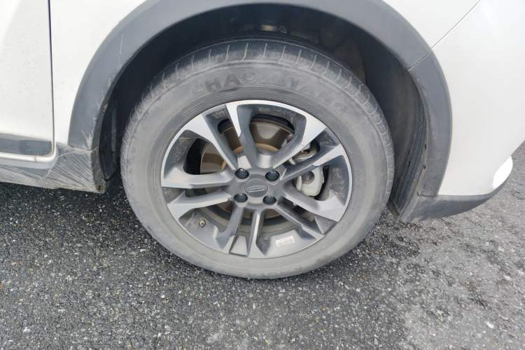 Used Geometry EX3 Kung Fu Cow 2021 Tough Bull Cow Right Front Wheel Hub