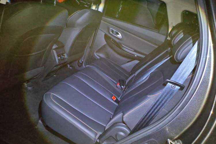 Used Oshan X7 PLUS 2023 Enjoy Edition 1.5T Automatic Prestige 7-Seater