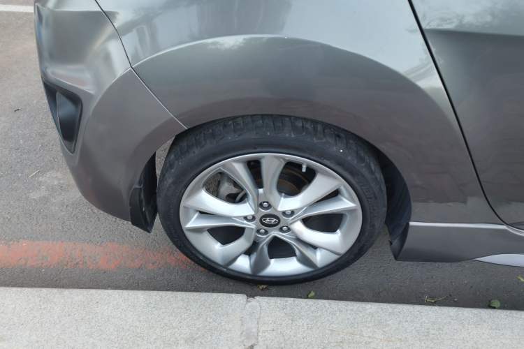 Used Hyundai Veloster 2015 1.6T Automatic Prestige Edition