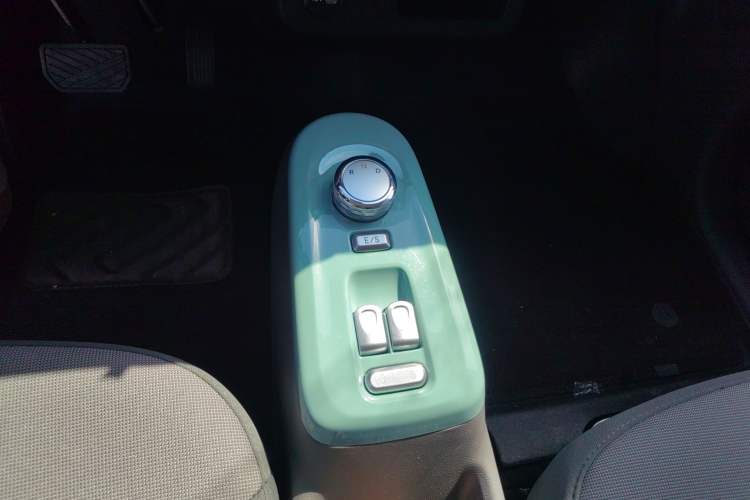 Used CHANGAN NEVO Lumin 2023 205km Xiangqin Version Gear Lever