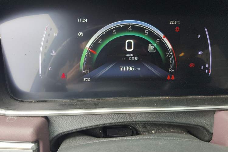 Used GAC Trumpchi M6 2021 PRO 270T DCT Luxury Edition Odometer Close Up