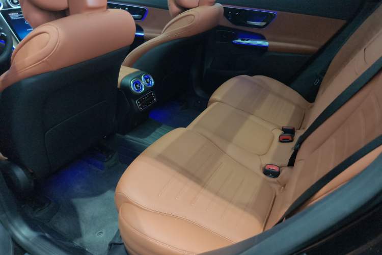 Used Mercedes-Benz GLC 2025 Refreshed GLC 300 L 4MATIC Dynamic Version 5 Seats