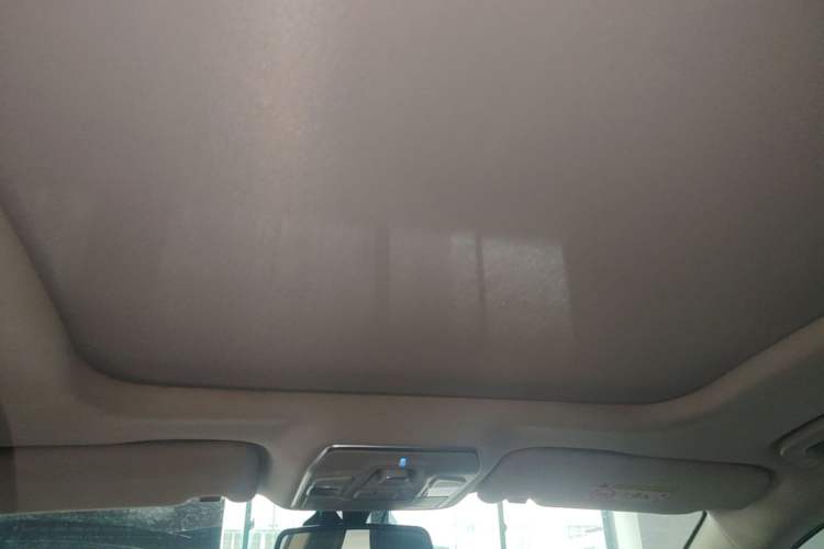 Used Geely Auto Emgrand GT 2015 1.8T Premium Model Headliner