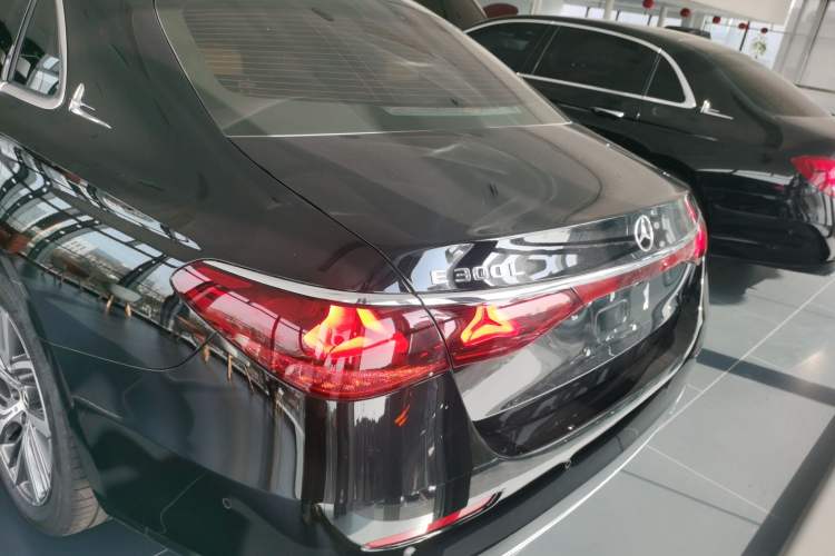 Used Mercedes-Benz E-Class 2025 Facelift E 300 L Fashion Edition