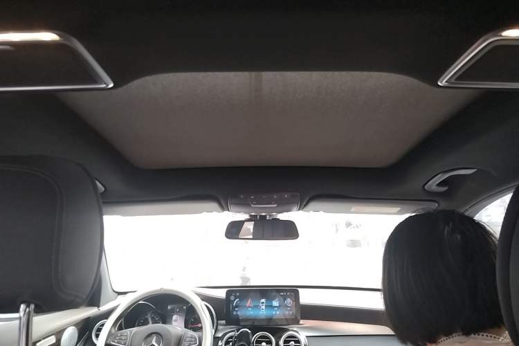 Used Mercedes-Benz GLC 2019 GLC 260 L 4MATIC Dynamic Model
