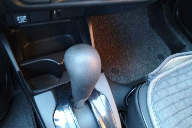 Used Honda Fit 2016 1.5L LXS CVT Comfort Sunroof Version