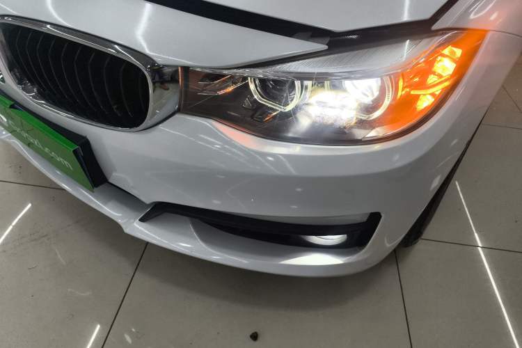 Used BMW 3 Series GT 2018 320i Sport Edition
