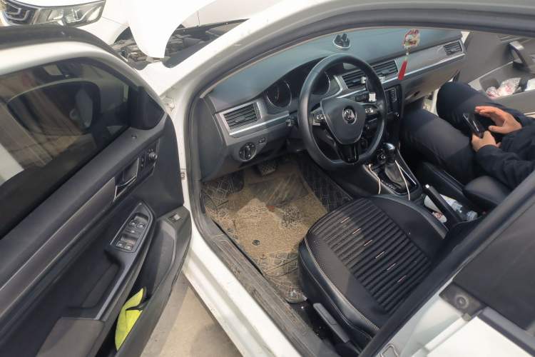 Used Volkswagen Bora 2019 Bora Legend 1.5L Automatic Leading Model China VI Standard Driver Seat