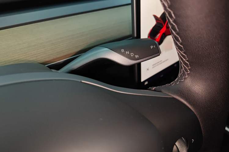 Used Tesla Model Y 2022 Long-Range All-Wheel-Drive Version