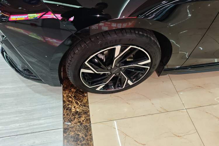 Used Lynk & Co 03 2023 1.5TD DCT JingPro