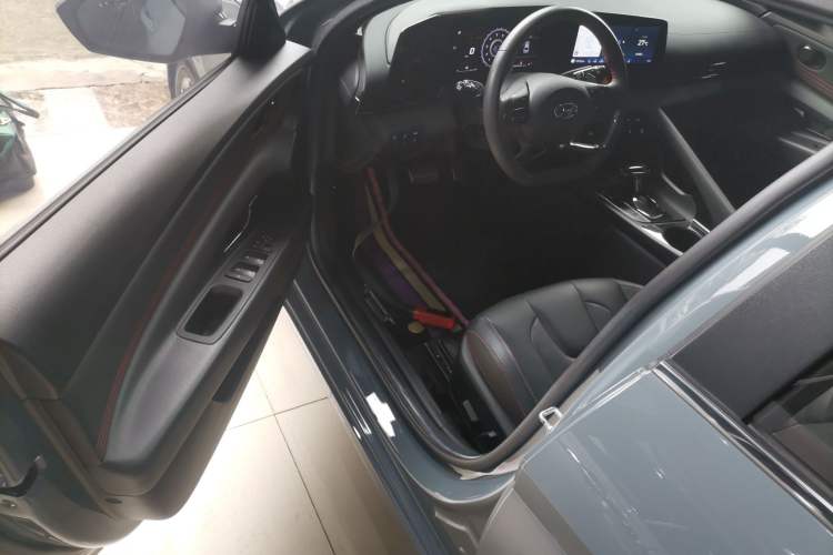 Used Hyundai Elantra 2021 240TGDi DCT LUX Prestige Edition
