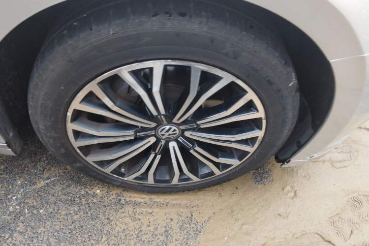 Used Volkswagen Phideon 2018 Revised Version 380TSI Two-Wheel Drive Business Edition
