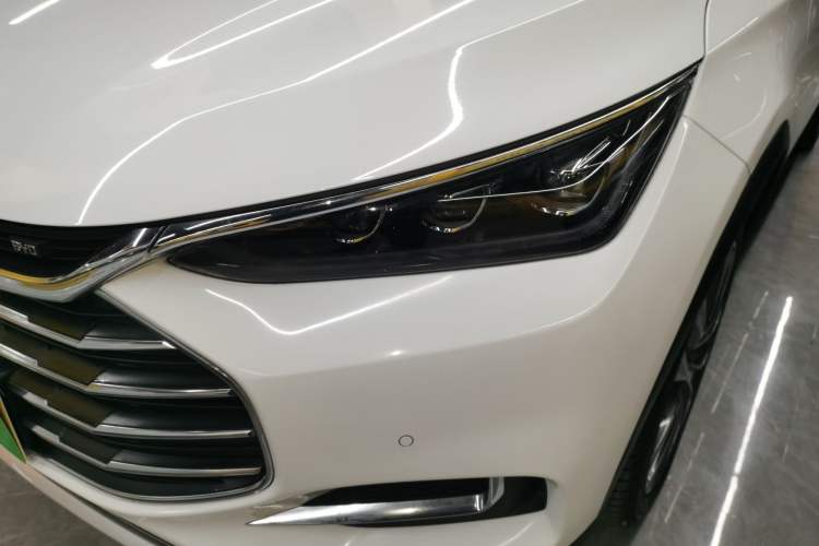 Used BYD Tang 2018 2.0T Automatic SmartConnect Prestige 7-Seater China V Standard