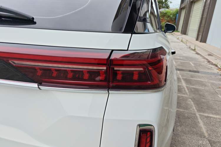 Used Bestune T99 2020 20TD Automatic Prestige Edition Exterior 6