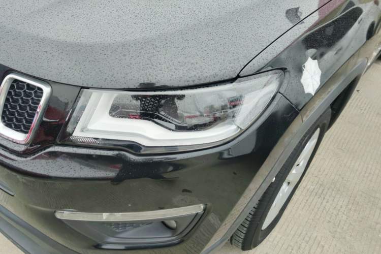 Used Jeep Compass 2017 200T Automatic Family Edition
