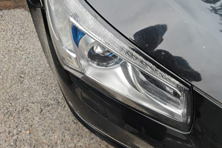 Used Buick LaCrosse 2014 2.0T SIDI Elite Tech Version Right Front Headlight