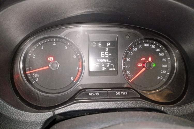 Used Volkswagen Polo 2016 1.6L Cross Polo Automatic
