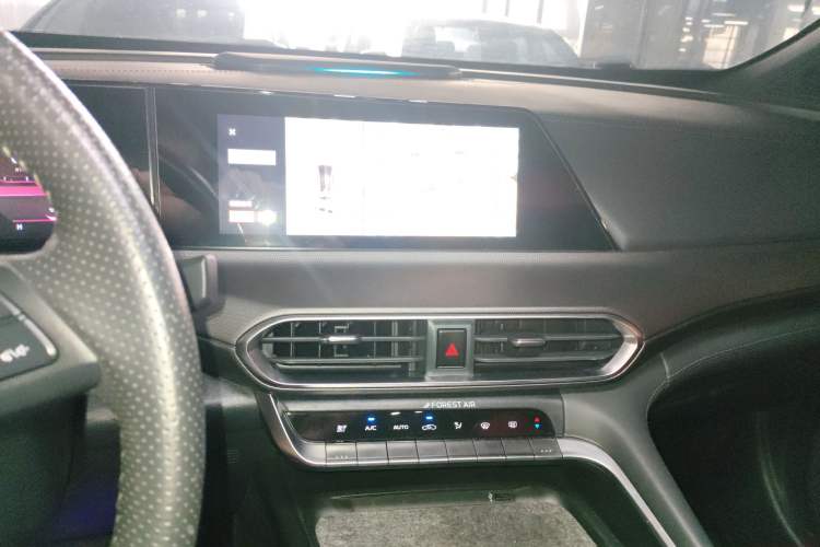 Used CHANGAN UNI-T 2020 1.5T Flagship Version Audio And AC Panel
