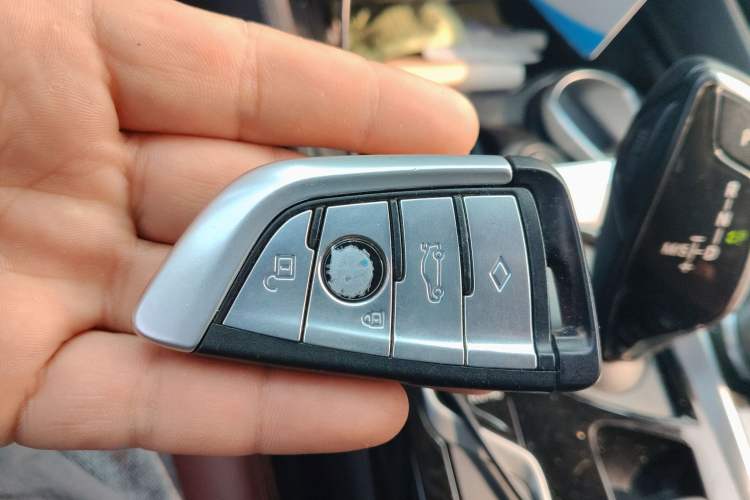 Used BMW 5 Series 2018 Restyled 530Li Leading Edition M Sport Package