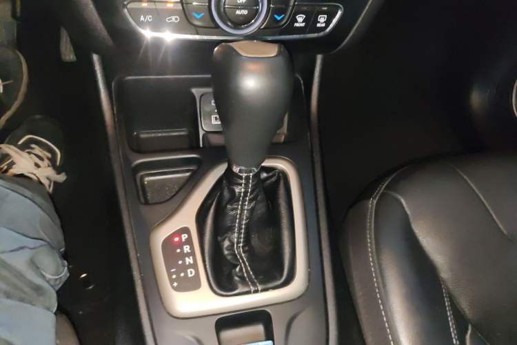 Used Jeep Cherokee 2017 2.4L Leading Smart Edition
