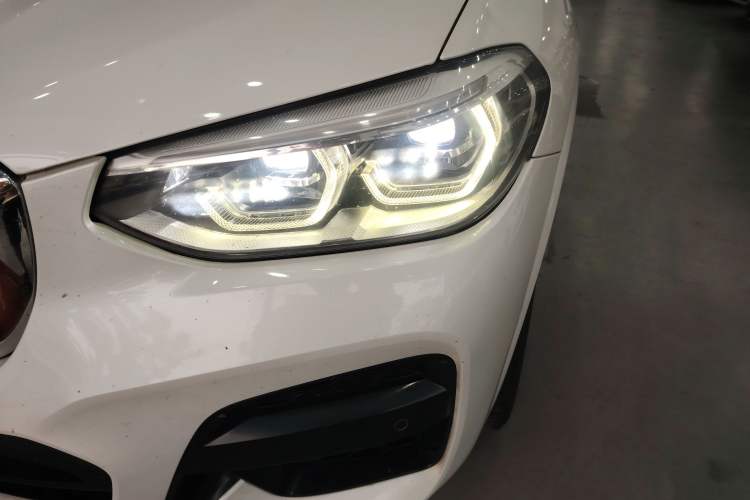 Used BMW X3 2020 xDrive30i Luxury Model with M Sport Package Left Front Headlight