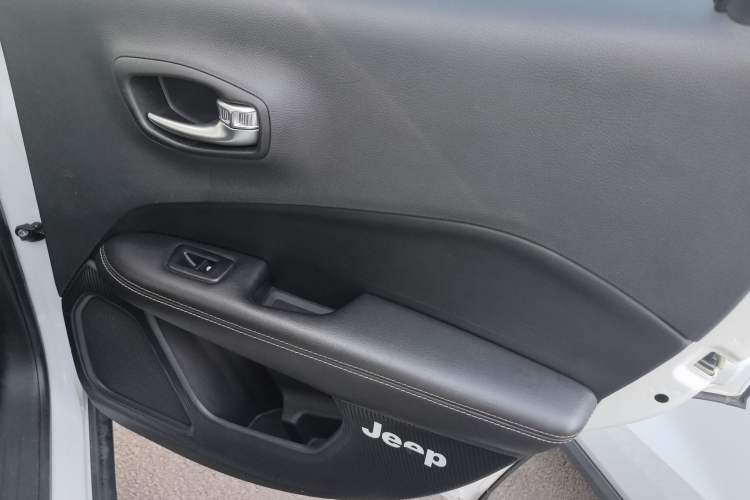 Used Jeep Compass 2017 200T Automatic Family Edition