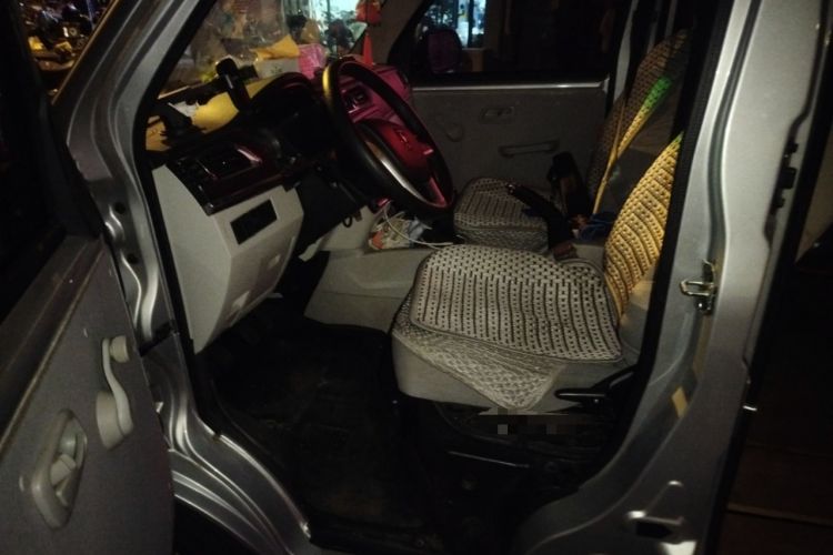 Used Jinbei Hiace X30 2023 1.5L Super-Comfortable Passenger Van 5/6/7-Seater Non-Air-Conditioned Version Model SWC15M
