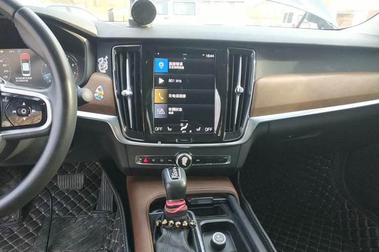 Used Volvo S90 2020 T5 Zhiyi Luxury Edition