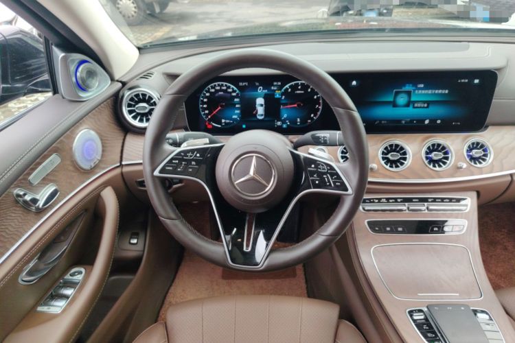 Used Mercedes-Benz E-Class 2022 Updated E 260 L Steering Wheel