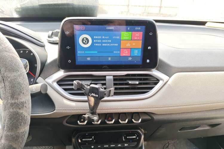 Used Baojun 510 2017 1.5L Automatic Fashion Model