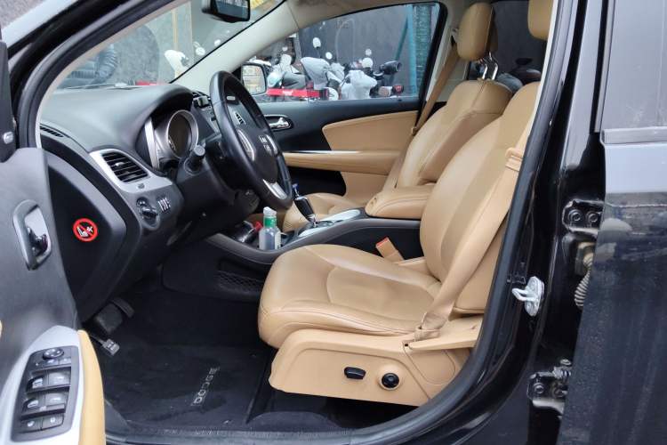 Used Dodge Journey 2014 2.4L Two-Wheel Drive Touring Edition