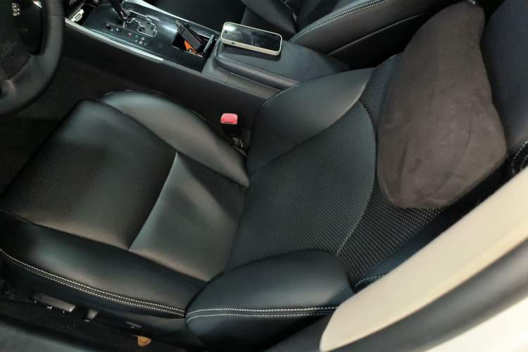 Used Lexus IS 2011 250 Sport Edition Left Front Seat