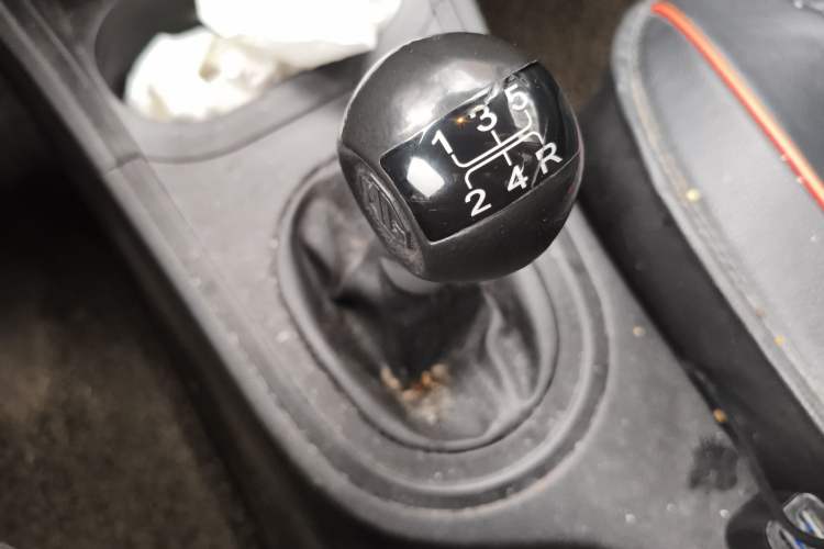 Used MG 3 2016 1.3L Manual Comfort Edition Gear Lever