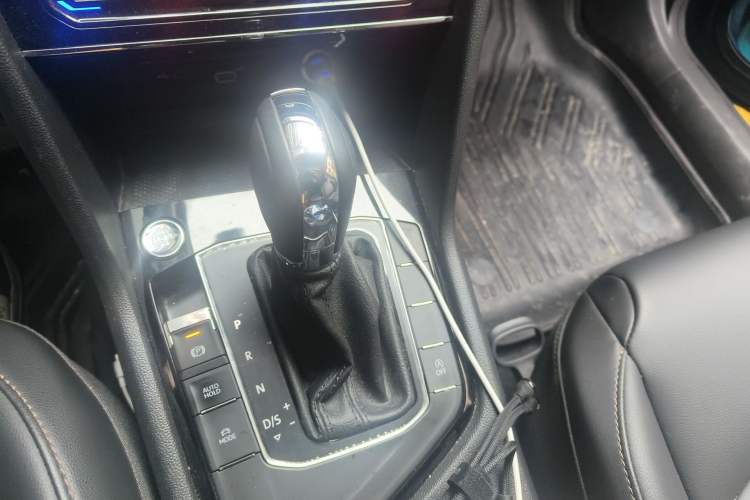 Used Volkswagen Tharu 2021 280TSI Two-Wheel-Drive Luxury Edition
